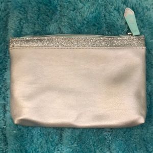 Silver Ipsy makeup bag💫